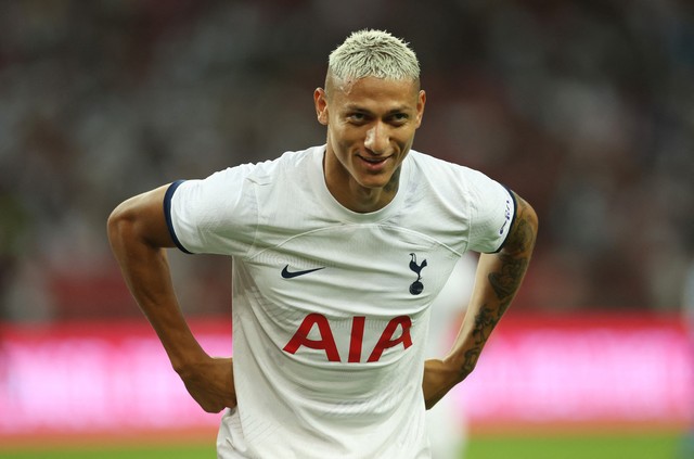 Richarlison faz hat-trick, e Tottenham vence amistoso por goleada; assista