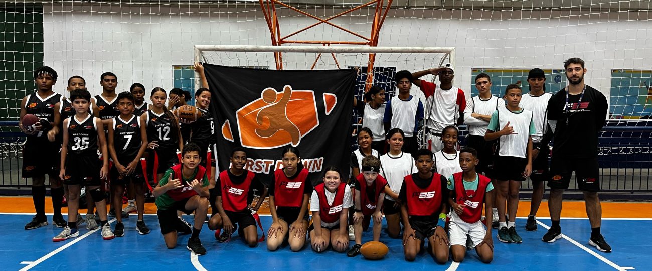 School of Rock Cerqueira César apoia projeto social que leva o Flag Football às crianças de Paraisópolis